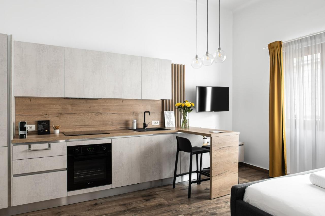 Ultracentral Studio Iuliu Maniu Apartment Cluj Napoca Bagian luar foto